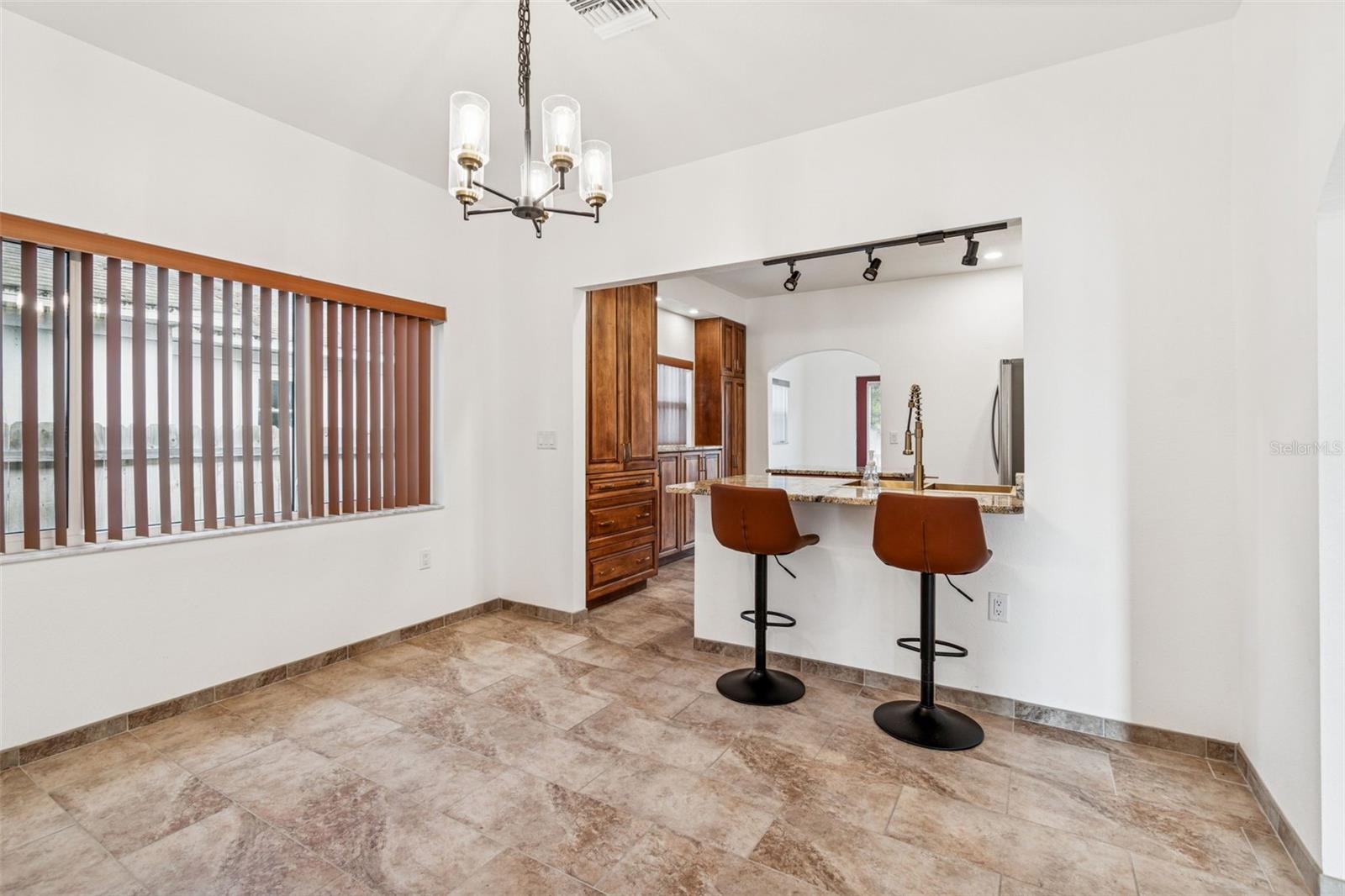 Image 23 of 89 For 4527 Haines Road N