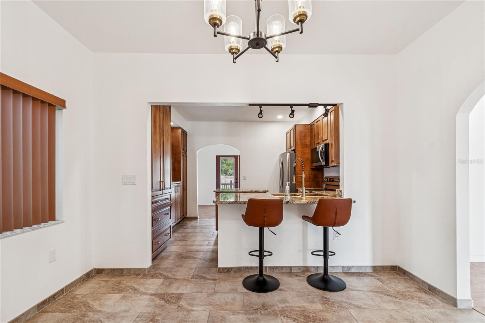 Image 24 of 89 For 4527 Haines Road N