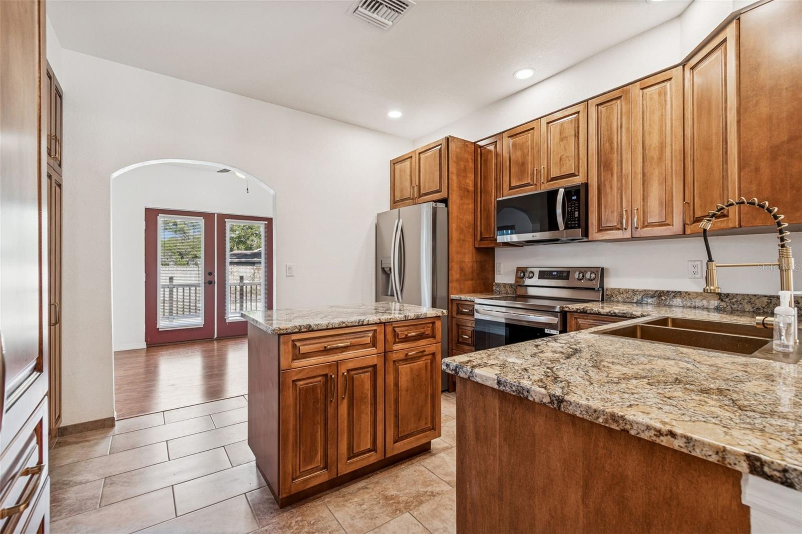 Image 29 of 89 For 4527 Haines Road N