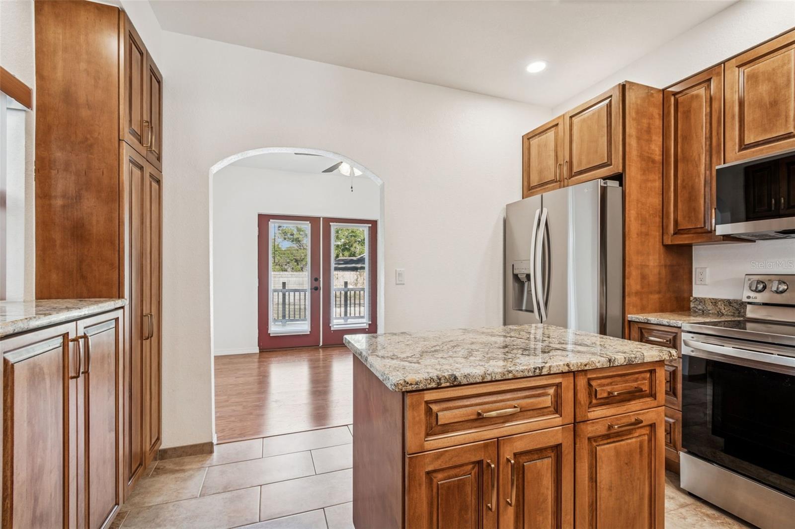 Image 31 of 89 For 4527 Haines Road N