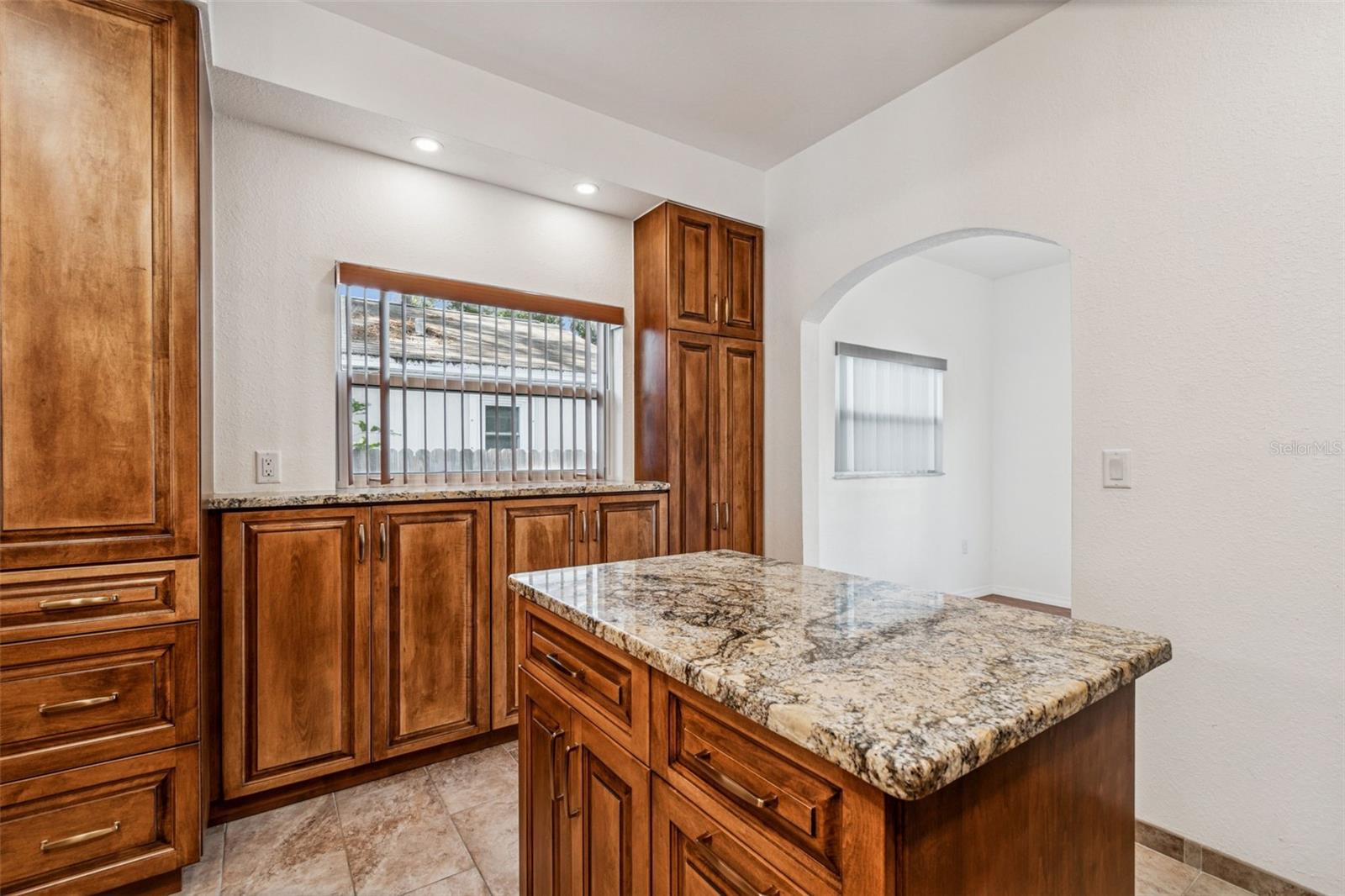 Image 32 of 89 For 4527 Haines Road N