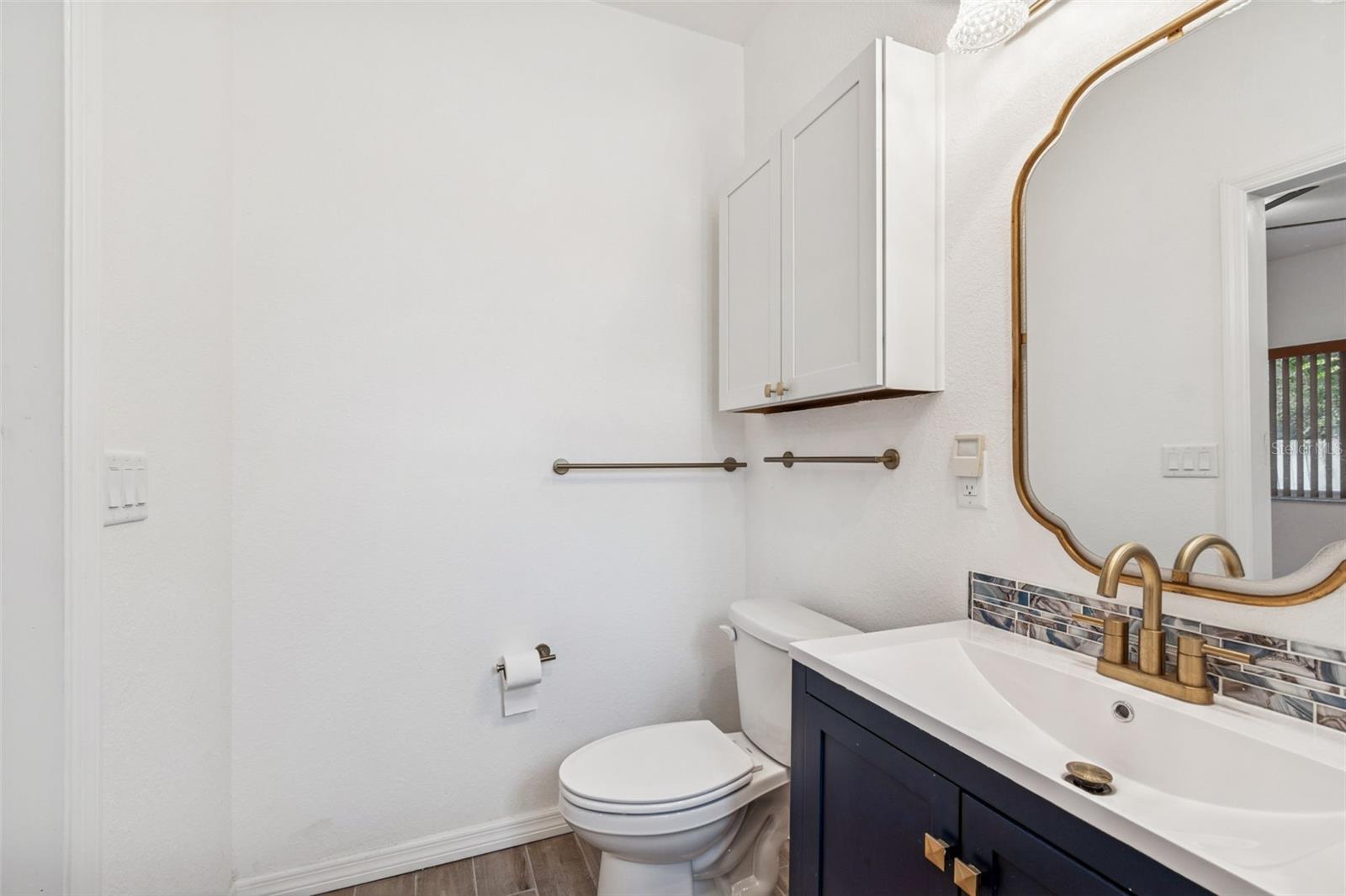 Image 56 of 89 For 4527 Haines Road N