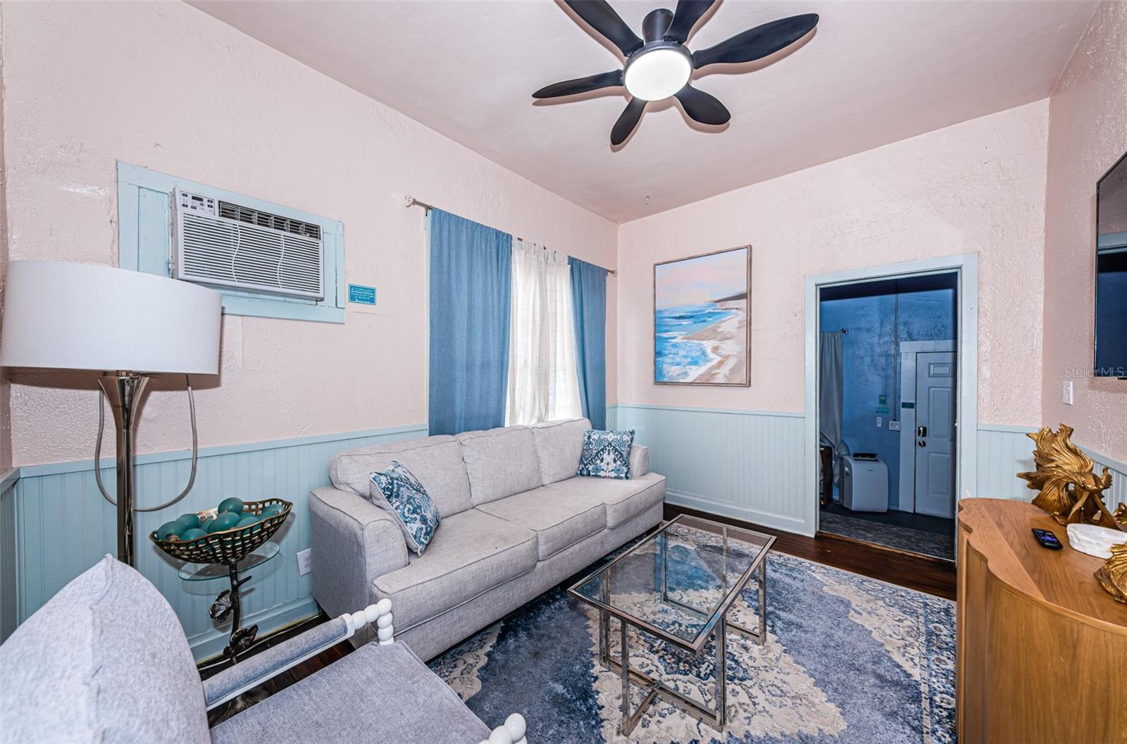 Image 10 of 42 For 2938 Beach Boulevard S