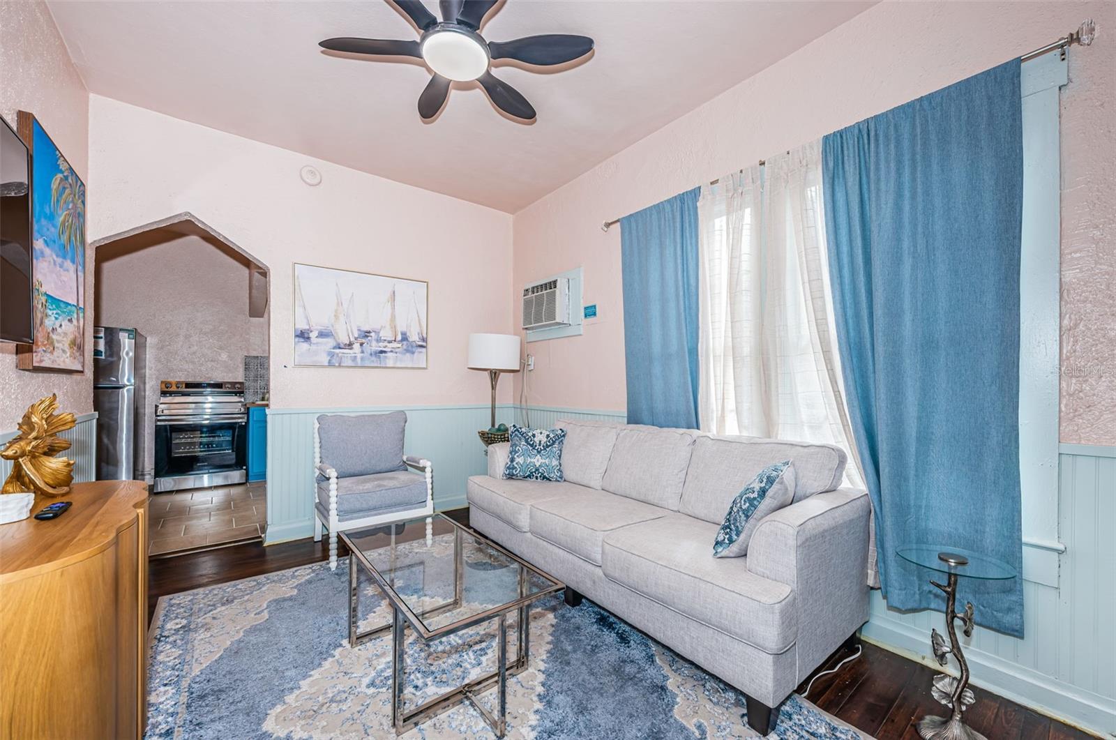 Image 11 of 42 For 2938 Beach Boulevard S