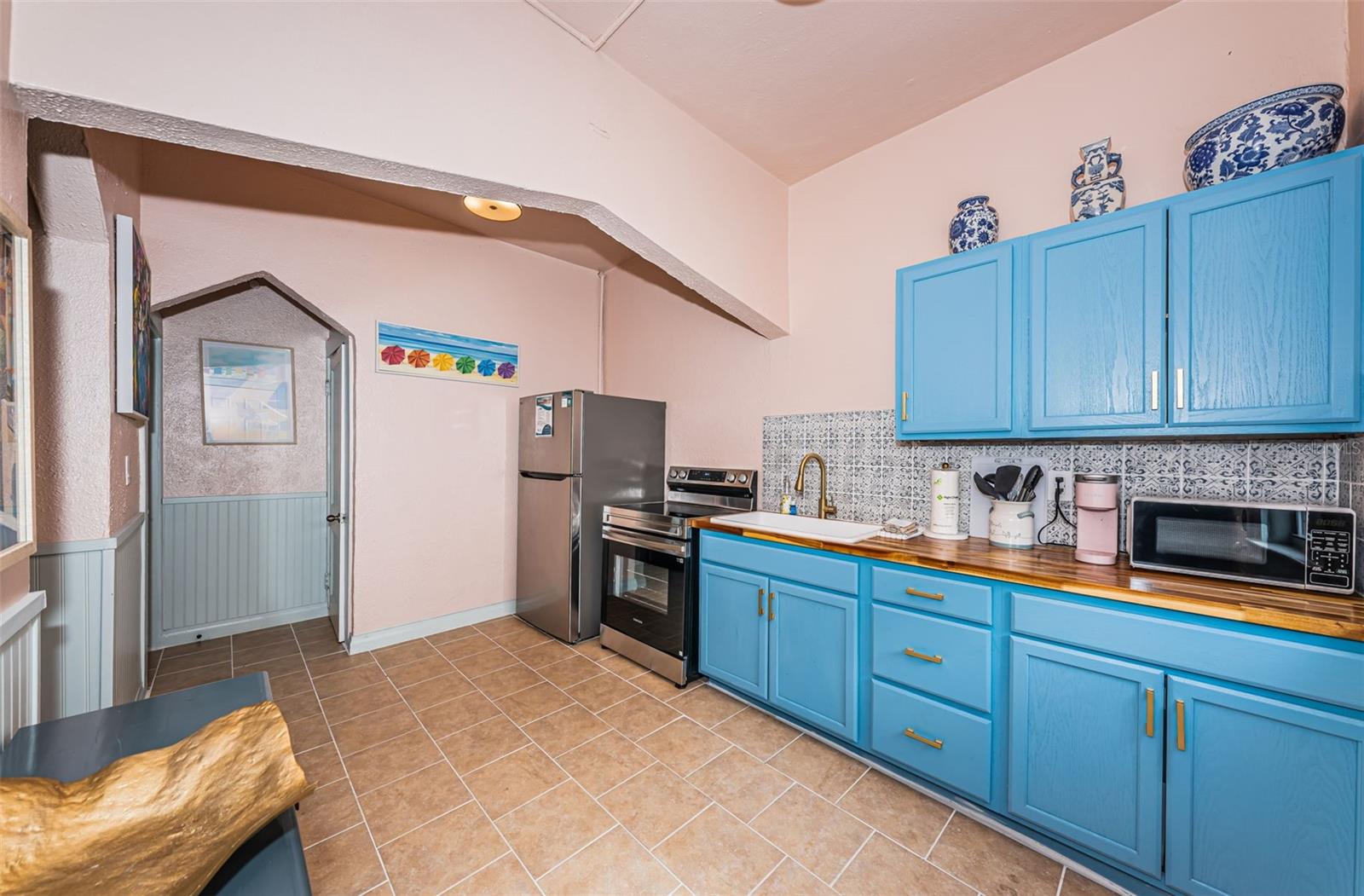 Image 12 of 42 For 2938 Beach Boulevard S