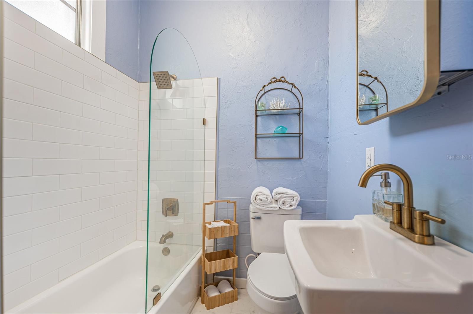 Image 16 of 42 For 2938 Beach Boulevard S