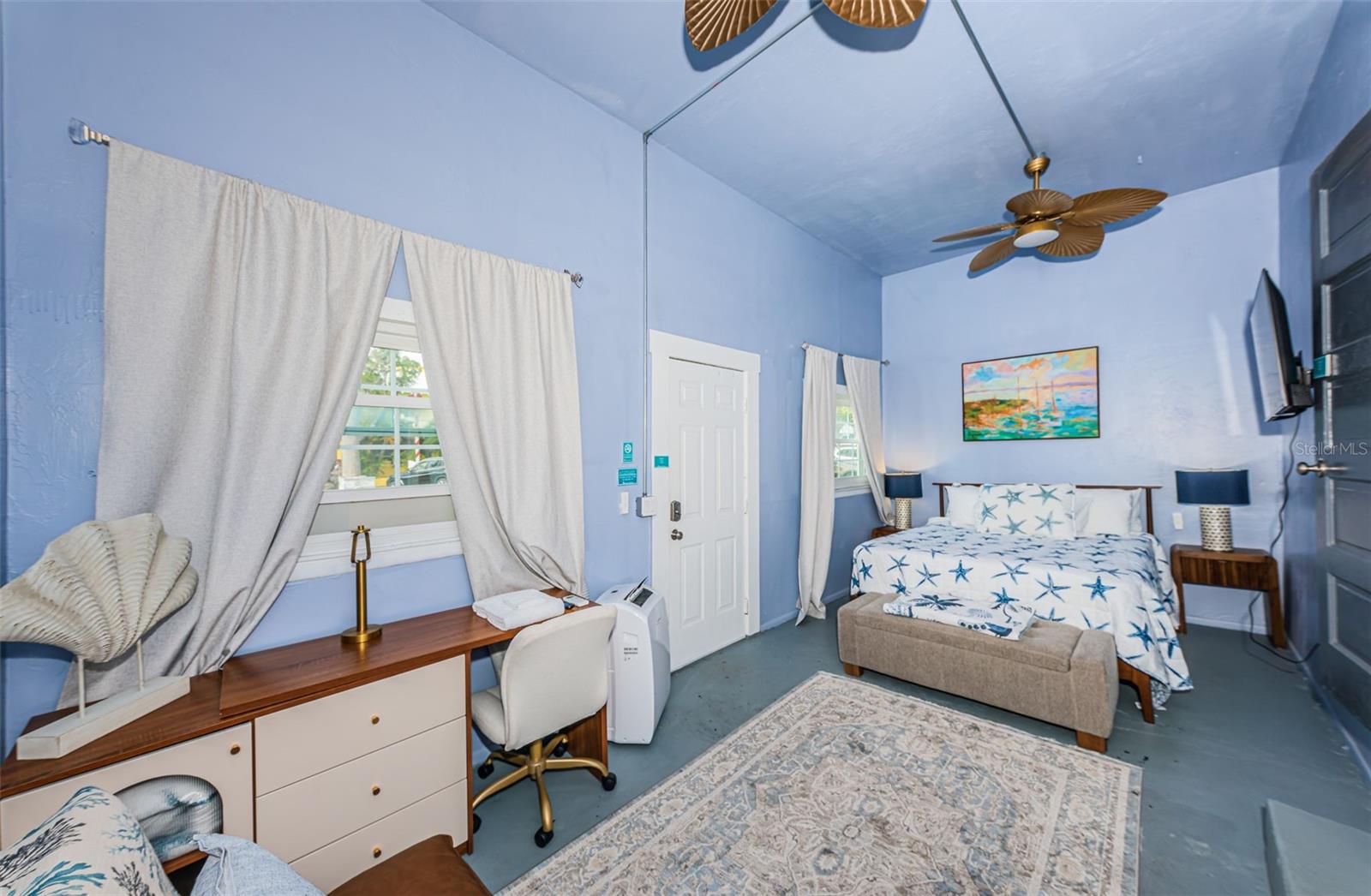 Image 17 of 42 For 2938 Beach Boulevard S