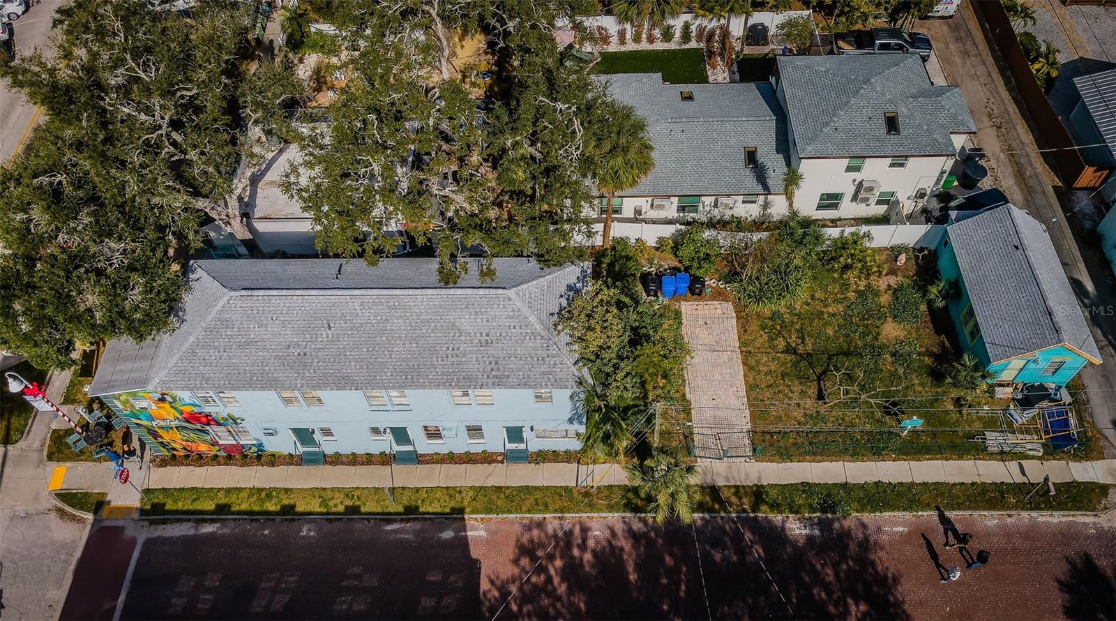 Image 5 of 42 For 2938 Beach Boulevard S