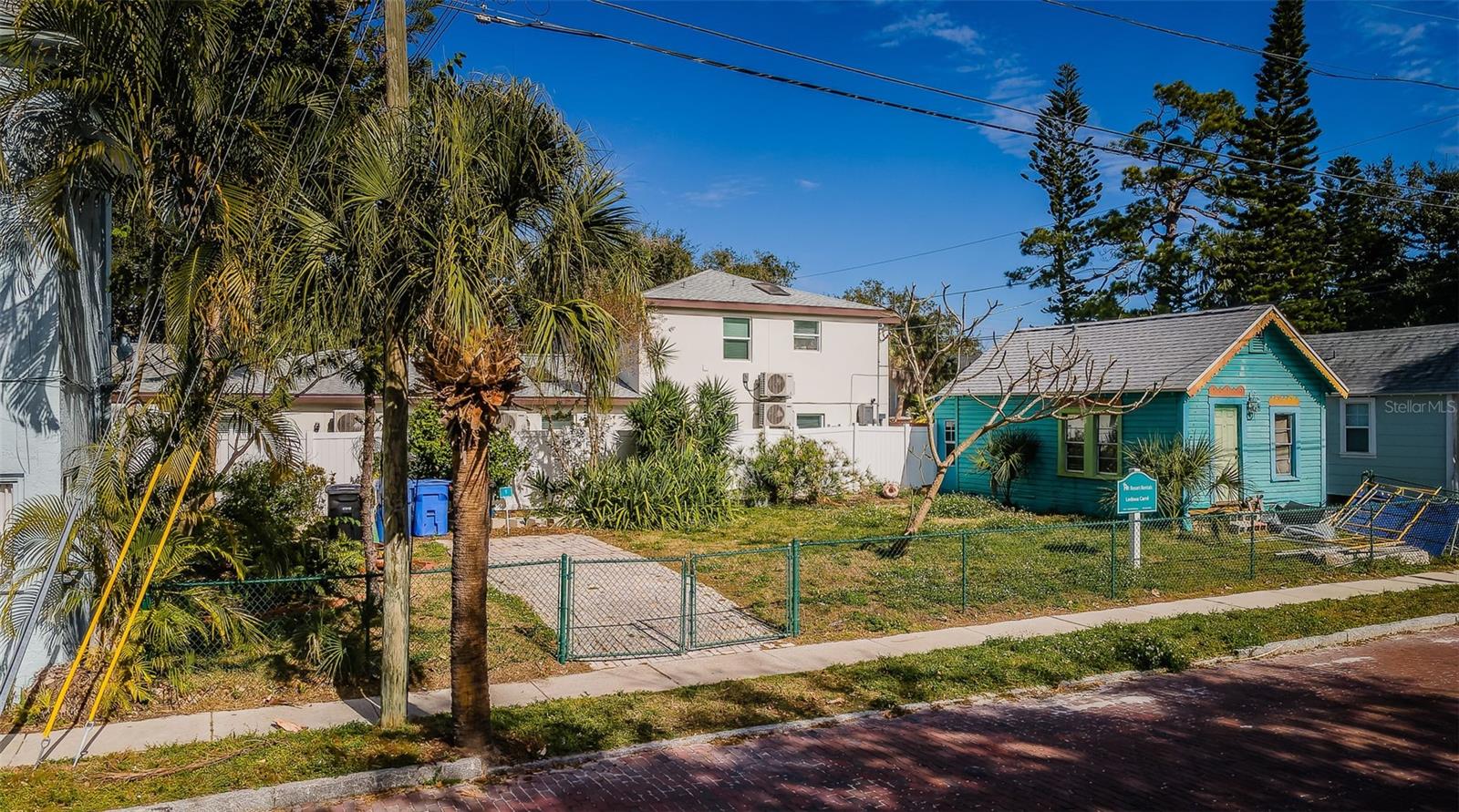 Image 8 of 42 For 2938 Beach Boulevard S