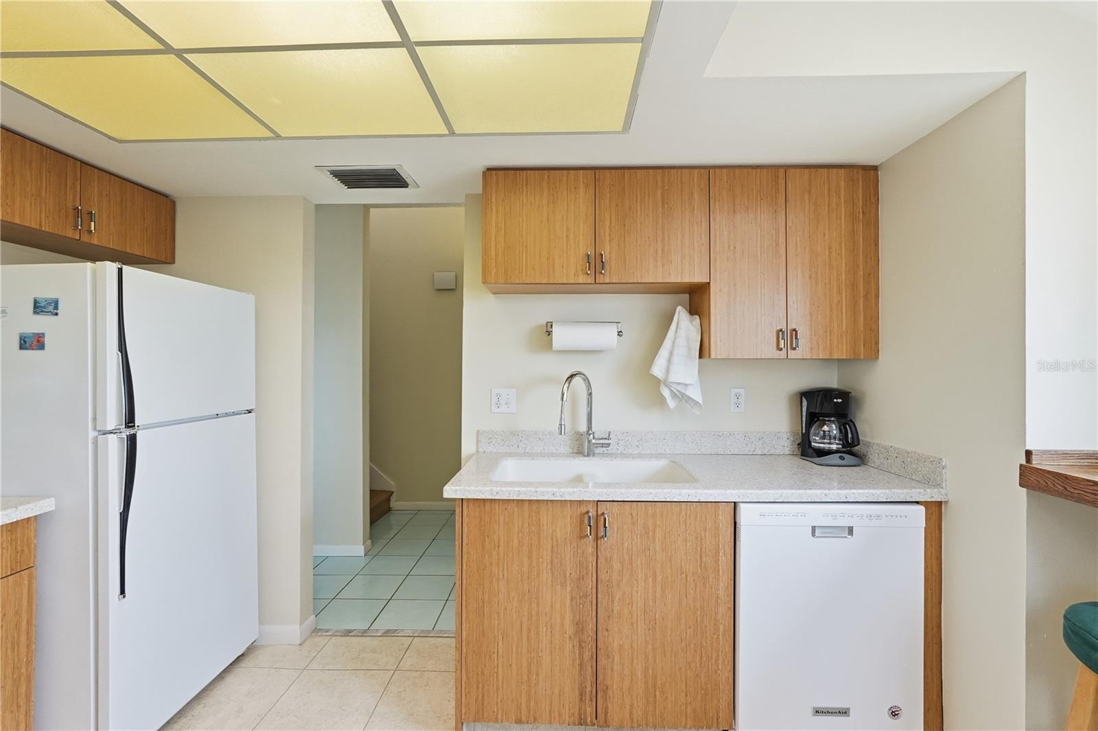 Image 11 of 27 For 1500 Sunset Road C10