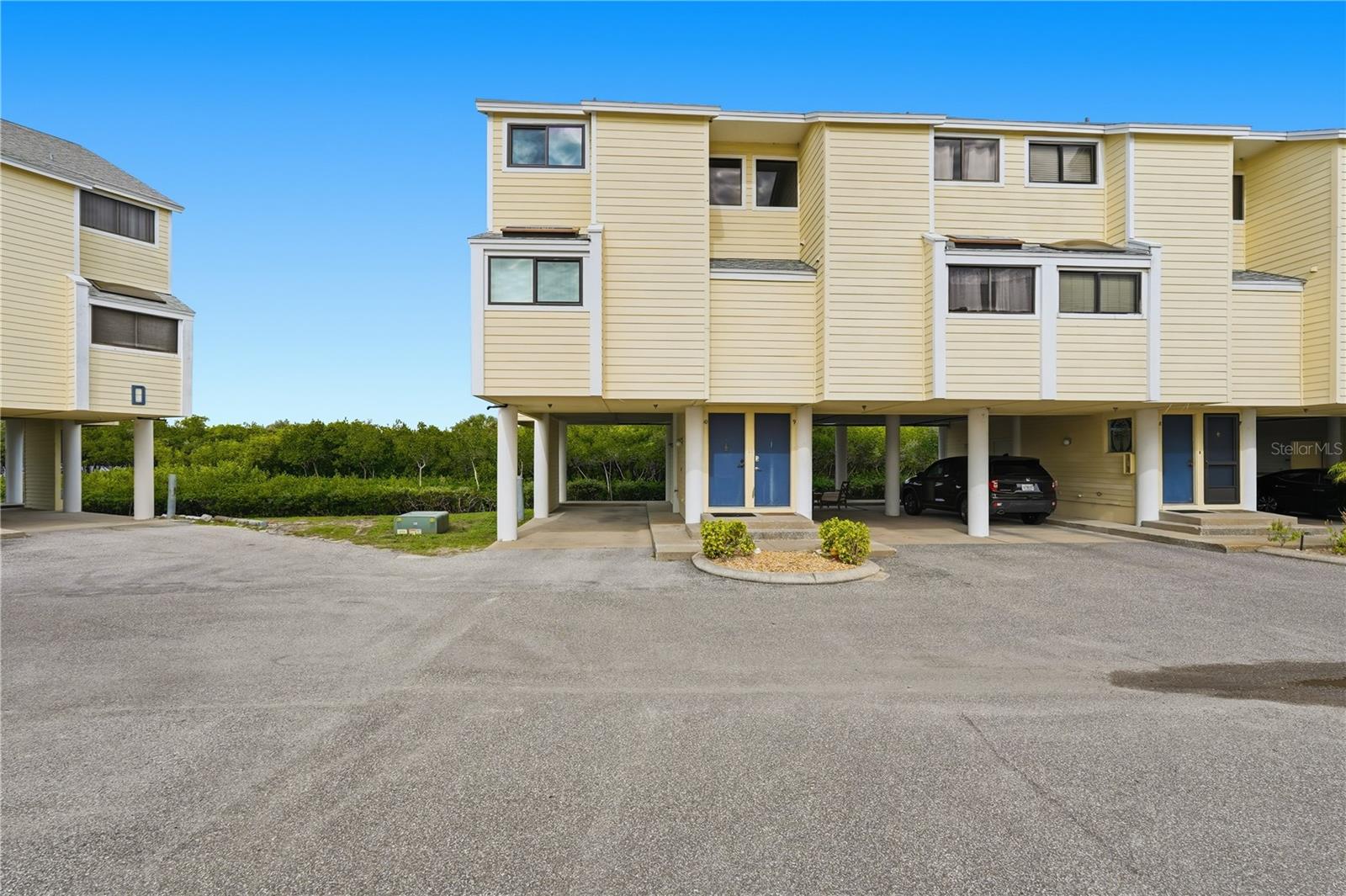 Image 2 of 27 For 1500 Sunset Road C10