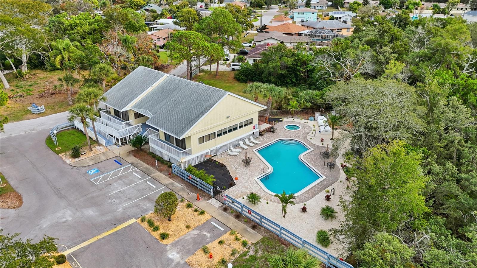 Image 21 of 27 For 1500 Sunset Road C10