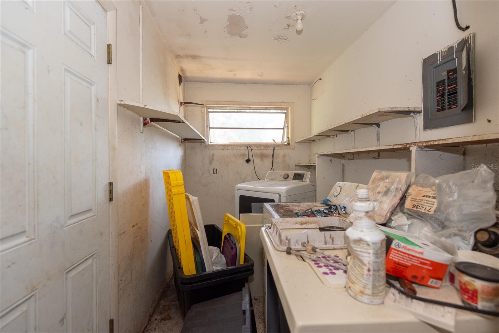 Image 23 of 43 For 840 Pineapple Road