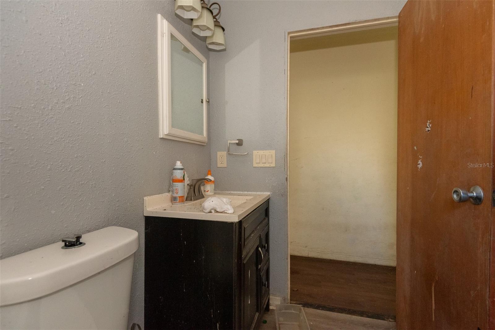 Image 27 of 43 For 840 Pineapple Road