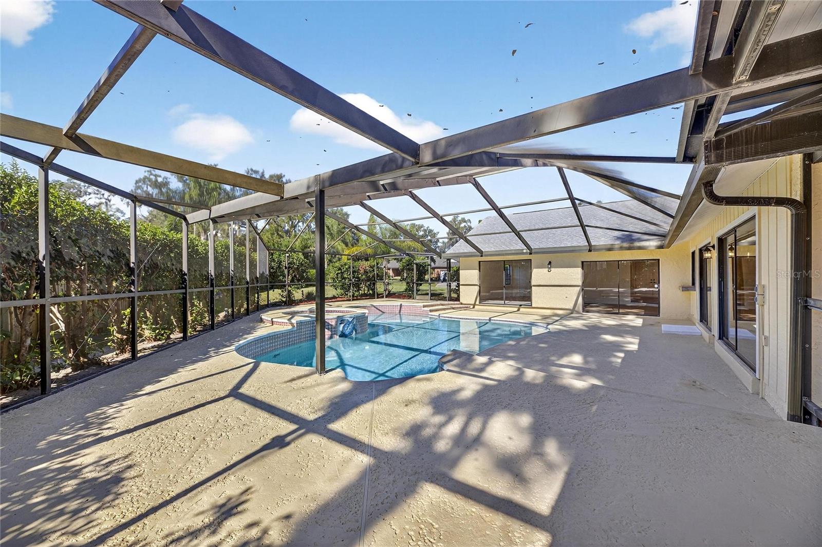 Image 18 of 77 For 511 Sportsman Park Drive