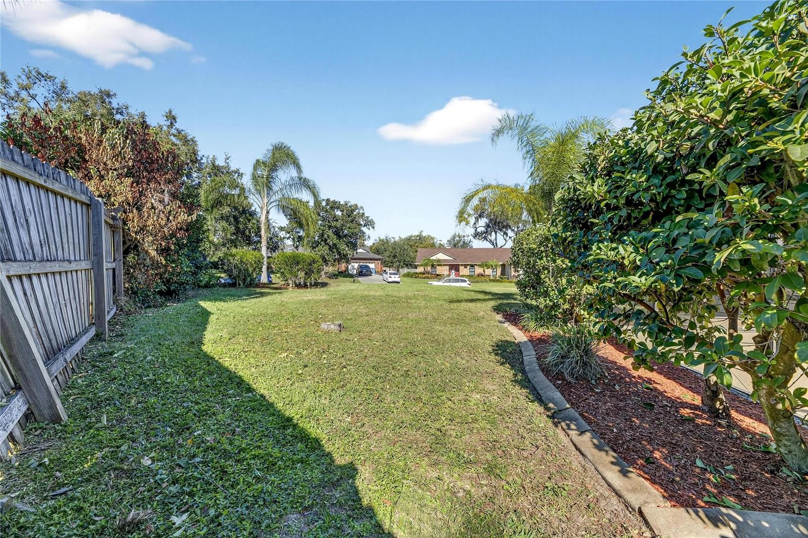 Image 24 of 77 For 511 Sportsman Park Drive