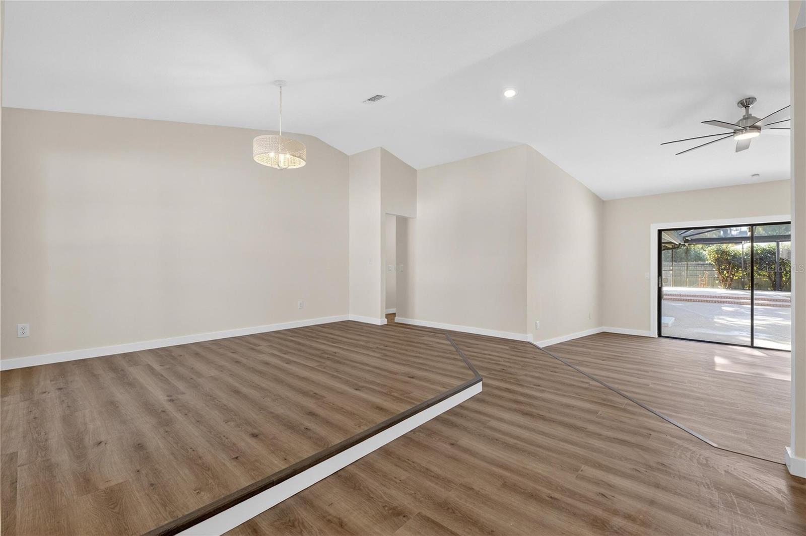 Image 26 of 77 For 511 Sportsman Park Drive