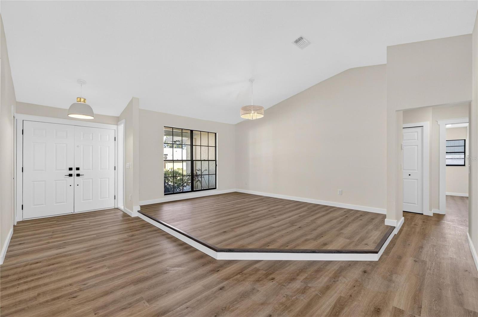 Image 27 of 77 For 511 Sportsman Park Drive