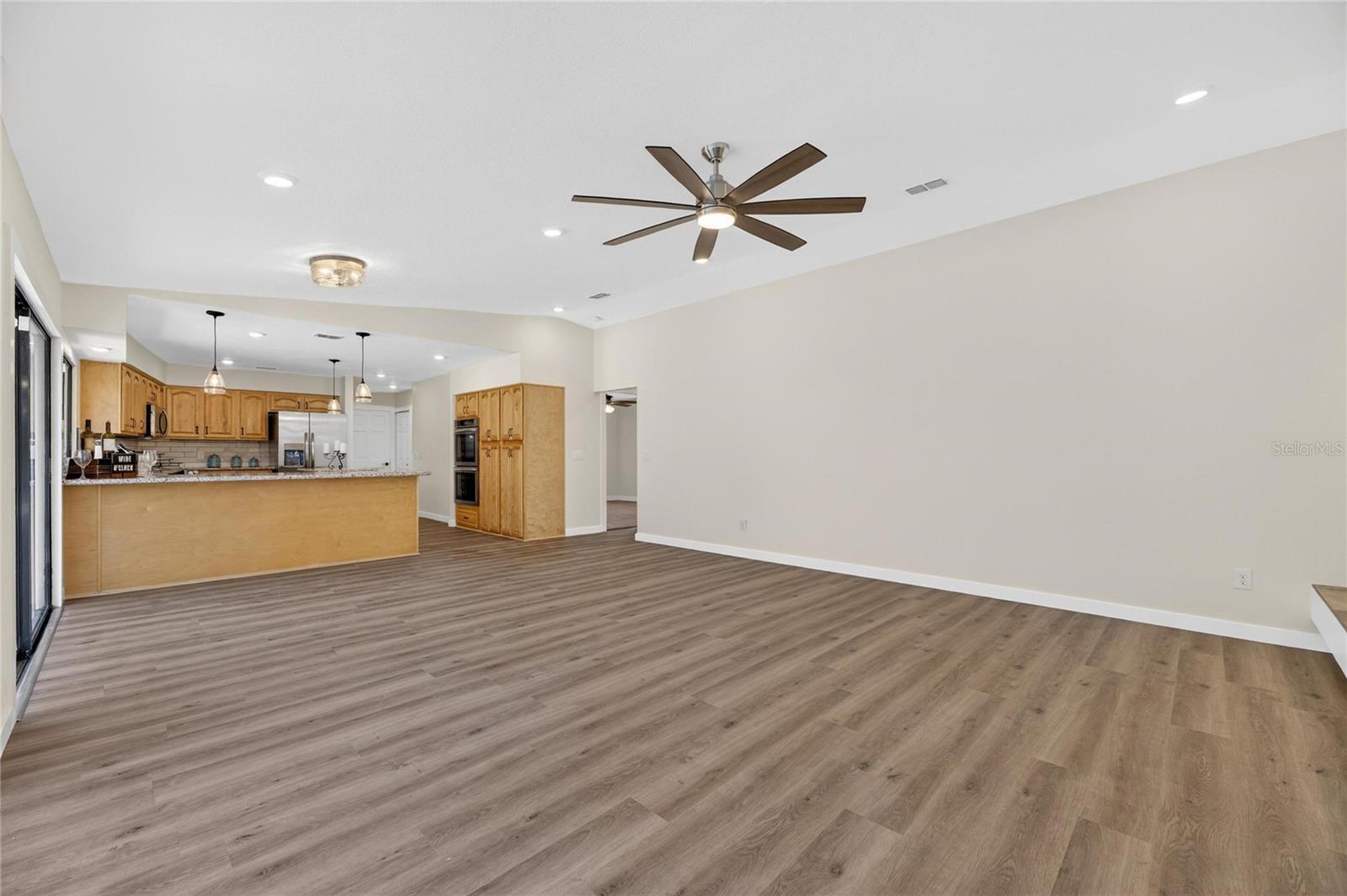 Image 45 of 77 For 511 Sportsman Park Drive