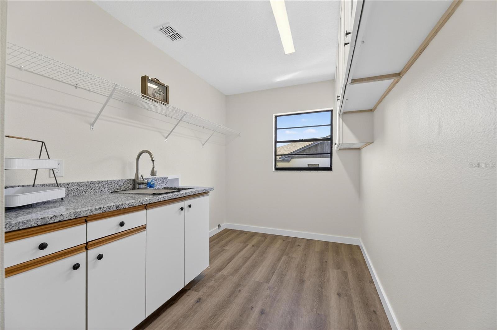 Image 67 of 77 For 511 Sportsman Park Drive