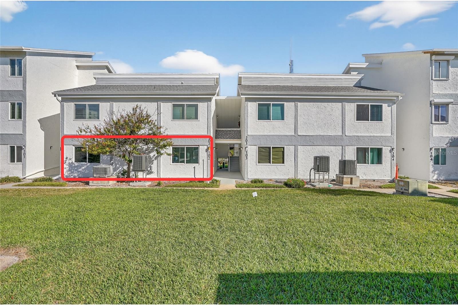 Image 2 of 36 For 1401 Gulf Boulevard 102