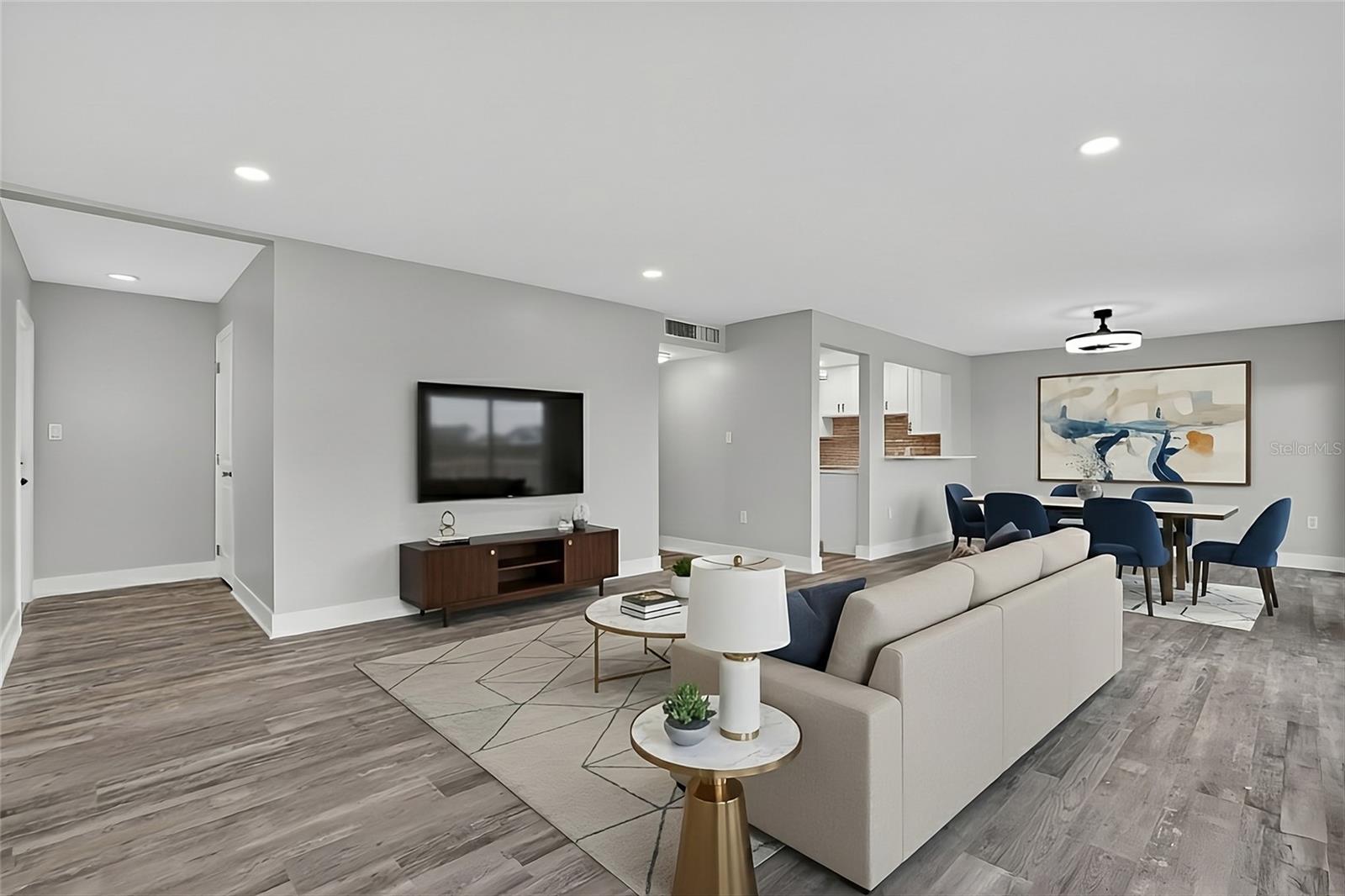 Image 6 of 36 For 1401 Gulf Boulevard 102