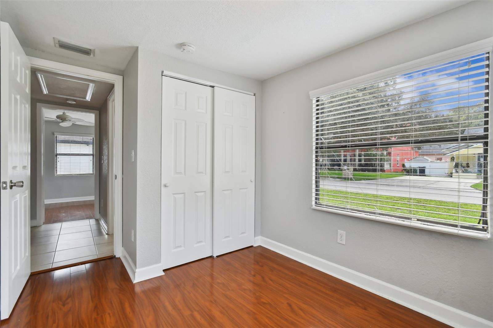 Image 14 of 27 For 3901 Ola Avenue