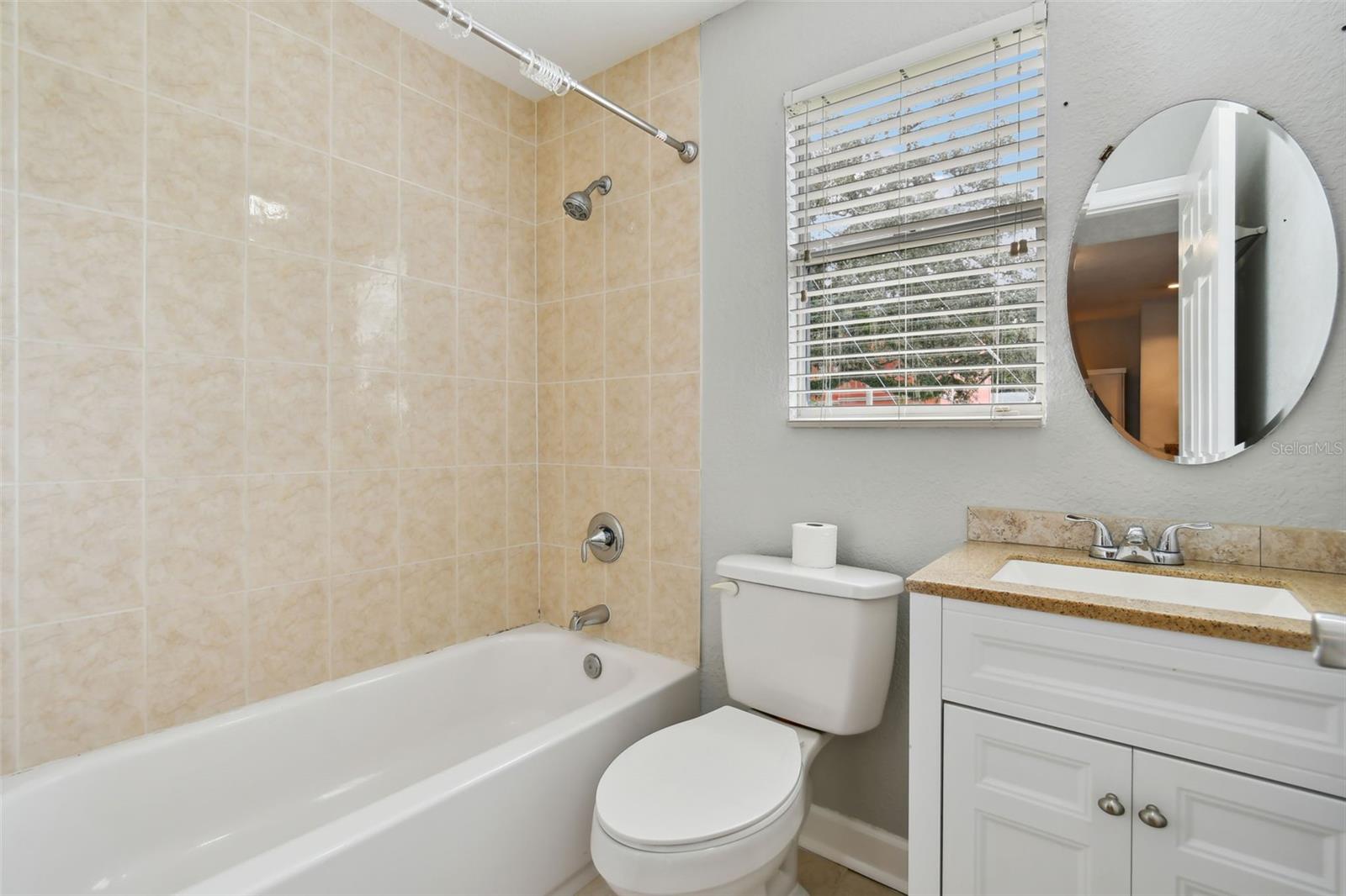 Image 15 of 27 For 3901 Ola Avenue