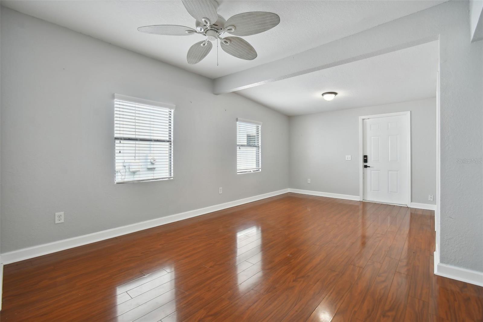 Image 8 of 27 For 3901 Ola Avenue