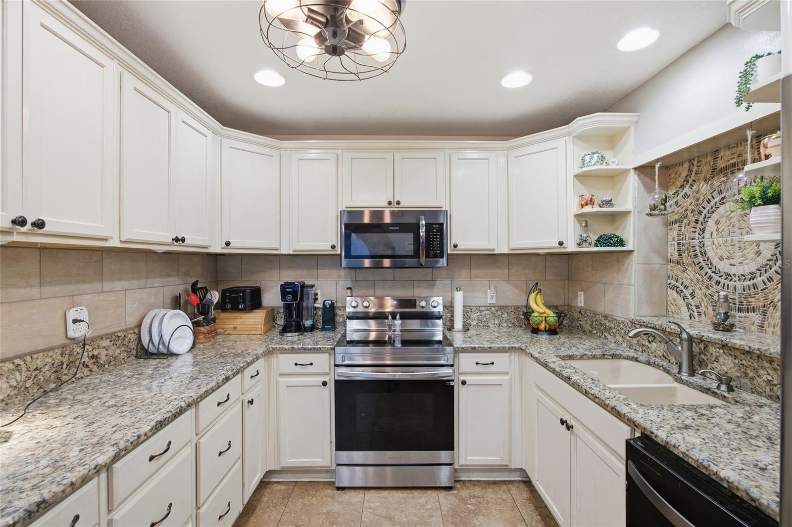 Image 10 of 36 For 10812 60th Avenue