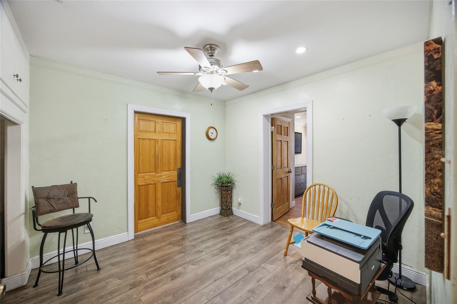 Image 21 of 36 For 10812 60th Avenue