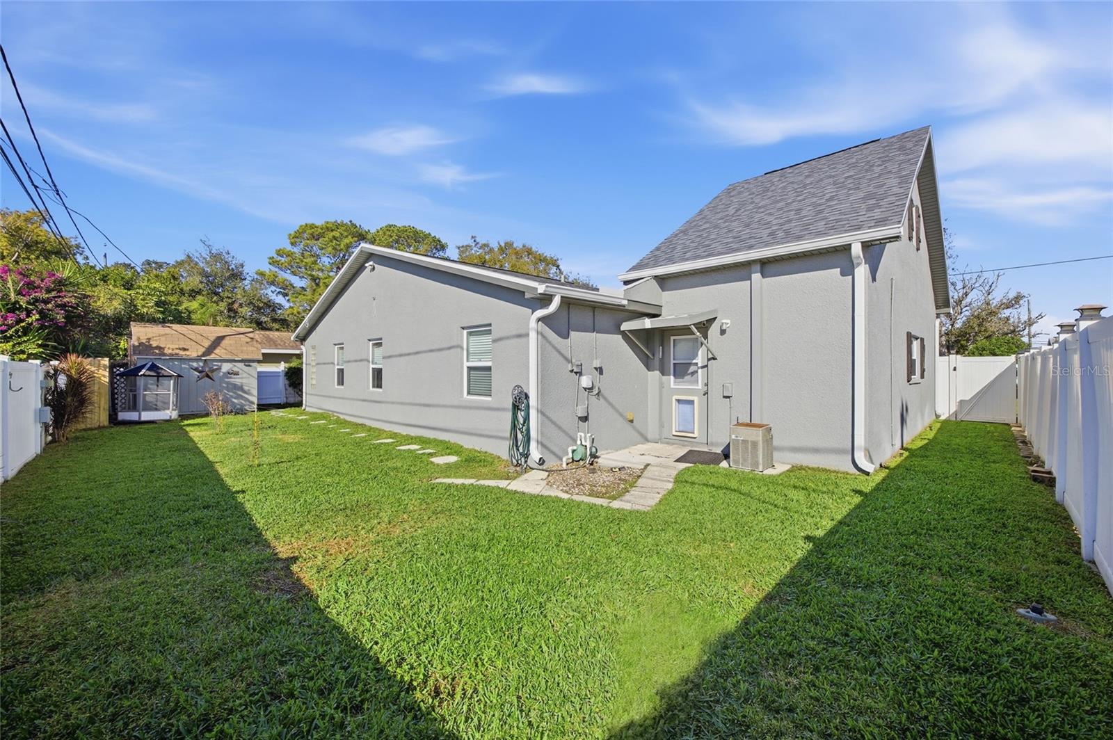 Image 27 of 36 For 10812 60th Avenue