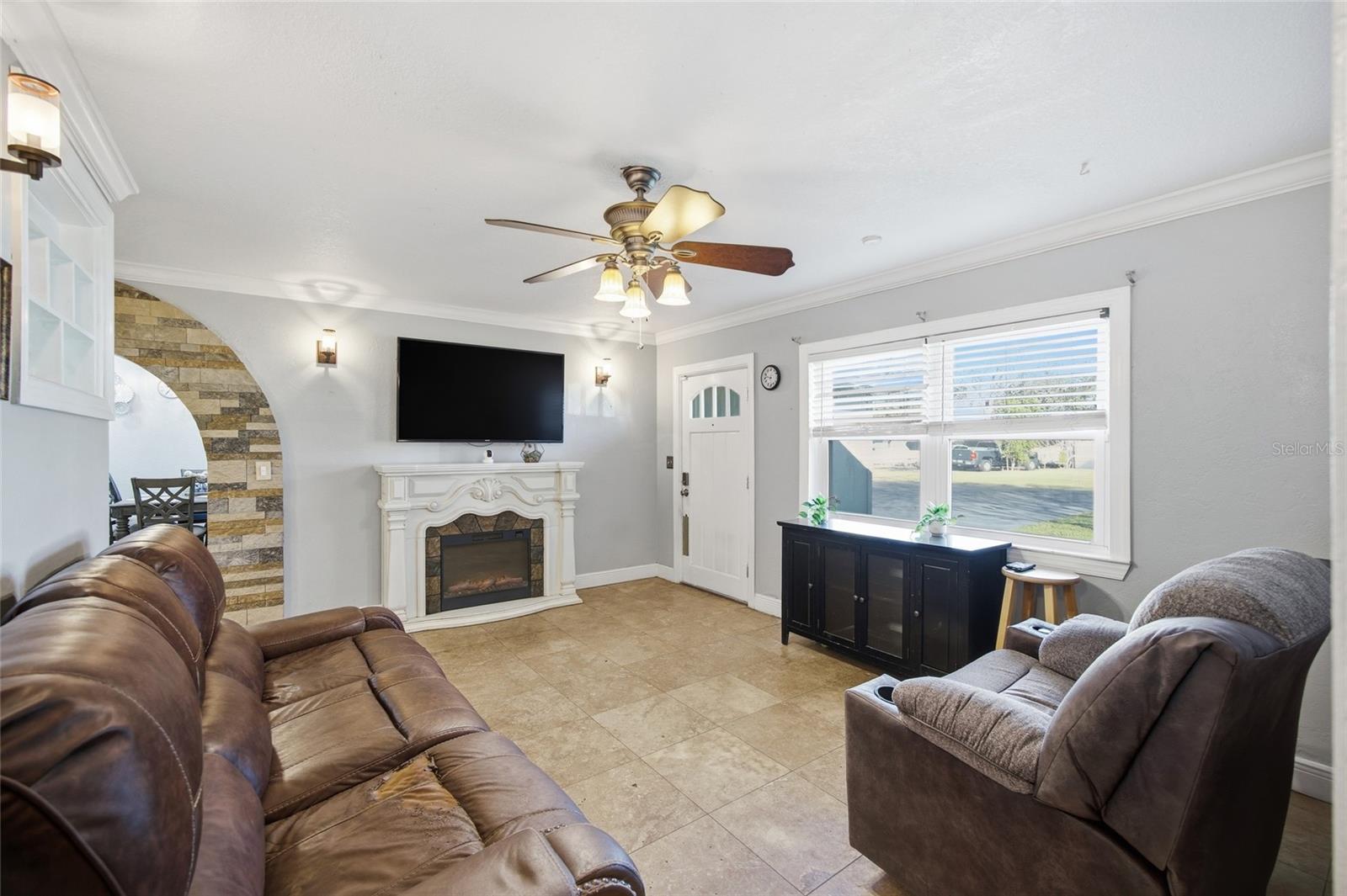 Image 4 of 36 For 10812 60th Avenue