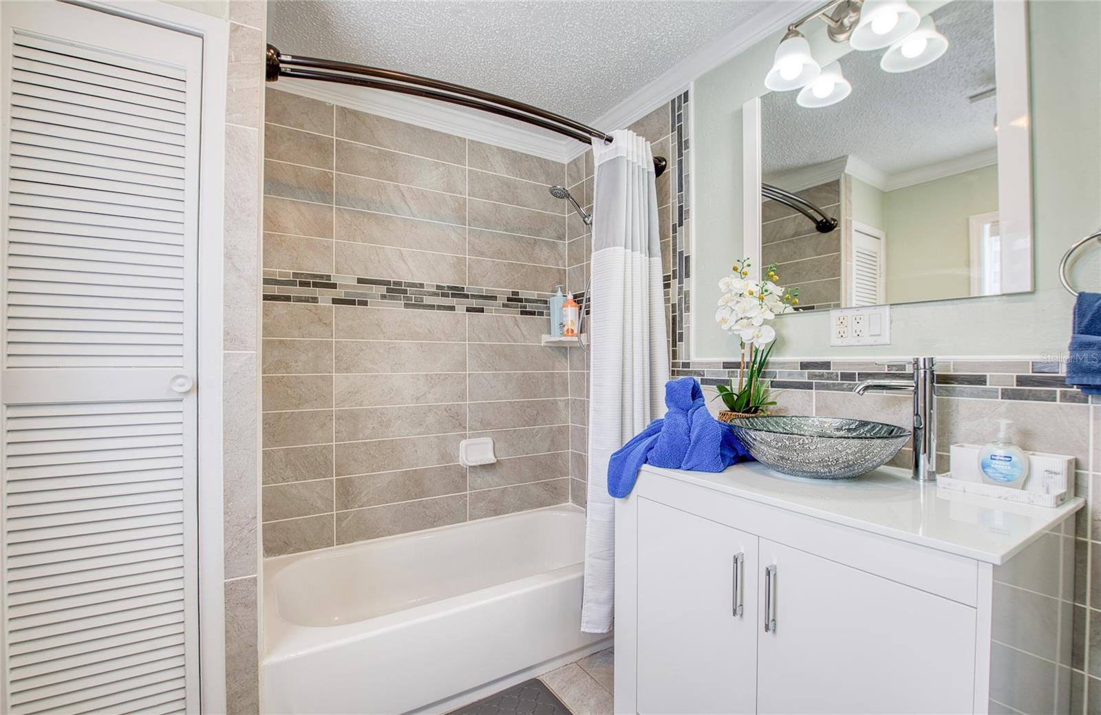 Image 23 of 42 For 6724 77th Avenue N