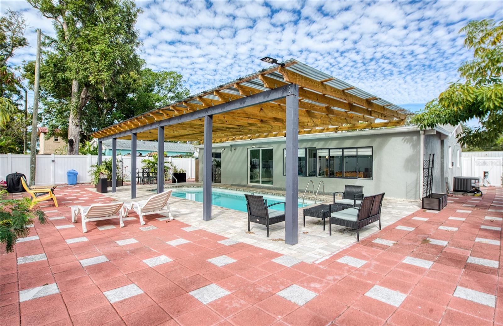 Image 39 of 42 For 6724 77th Avenue N