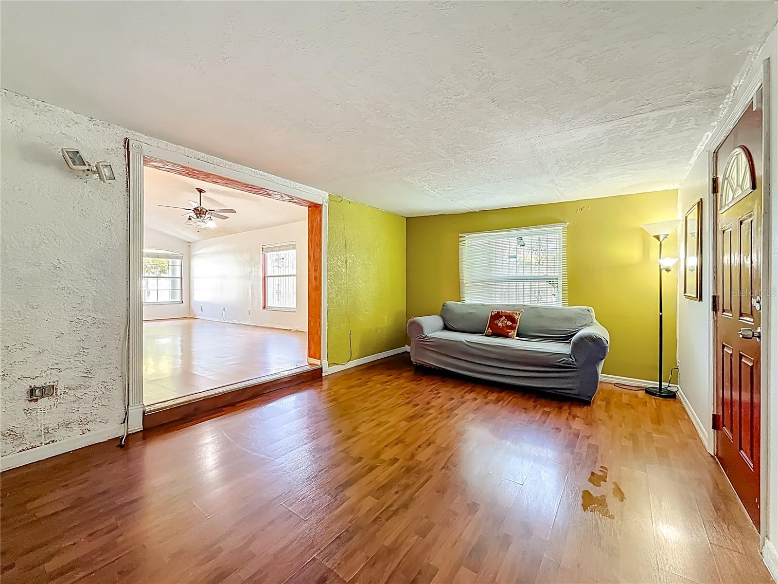 Image 19 of 61 For 1926 29th Avenue N