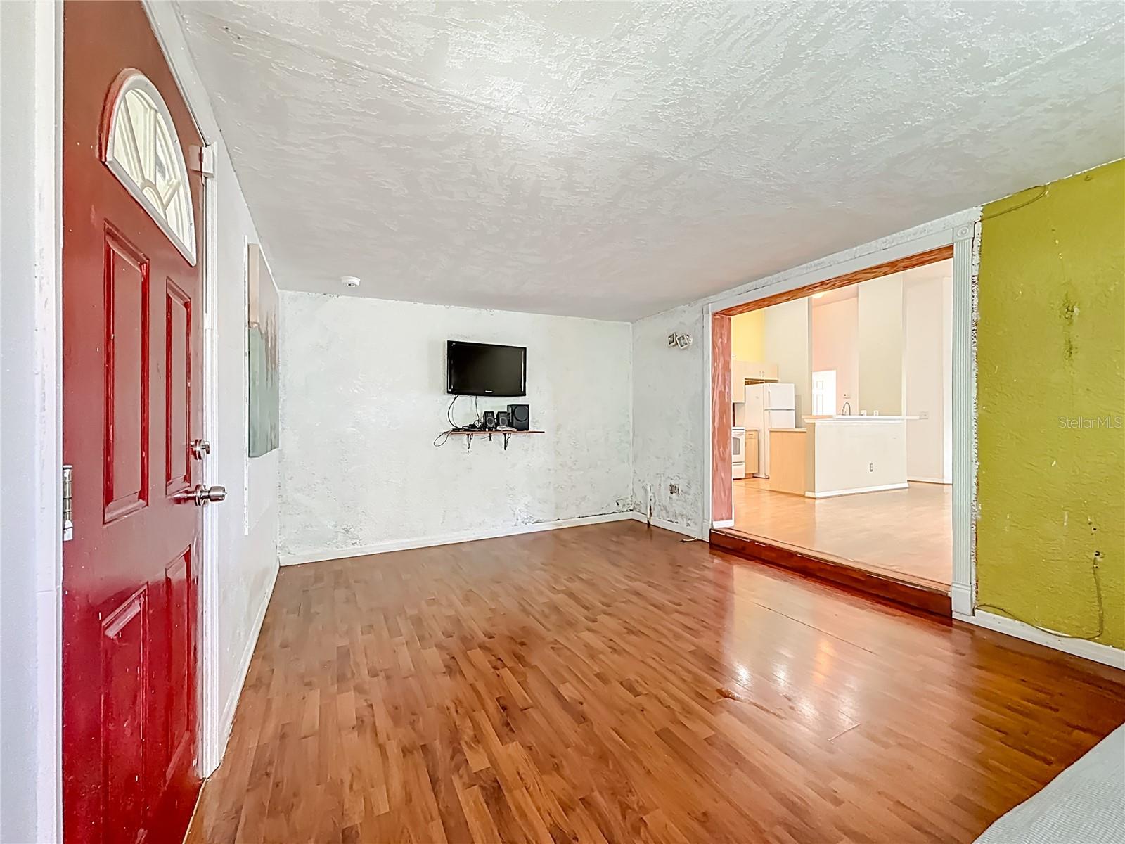 Image 20 of 61 For 1926 29th Avenue N