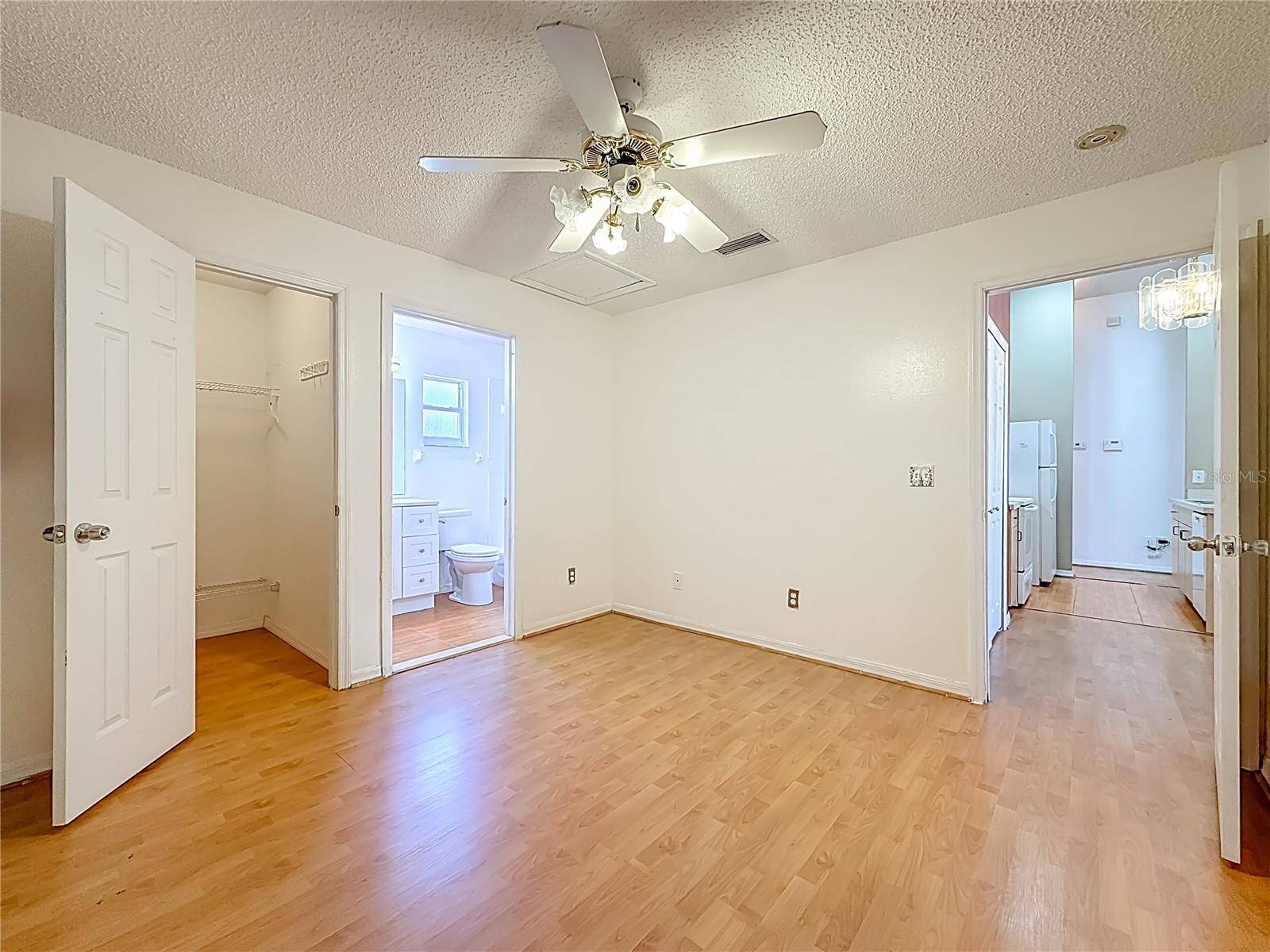 Image 28 of 61 For 1926 29th Avenue N