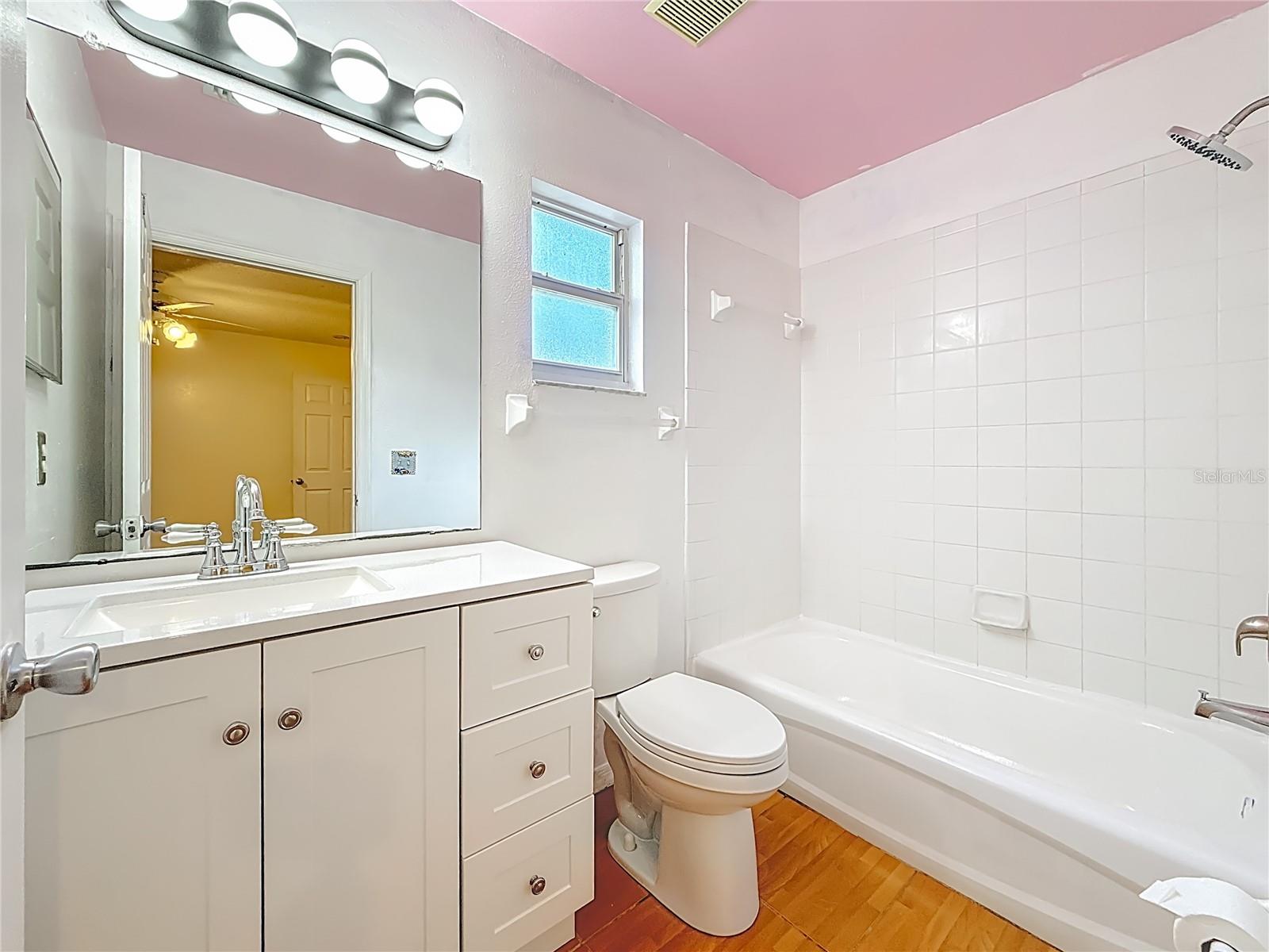 Image 29 of 61 For 1926 29th Avenue N