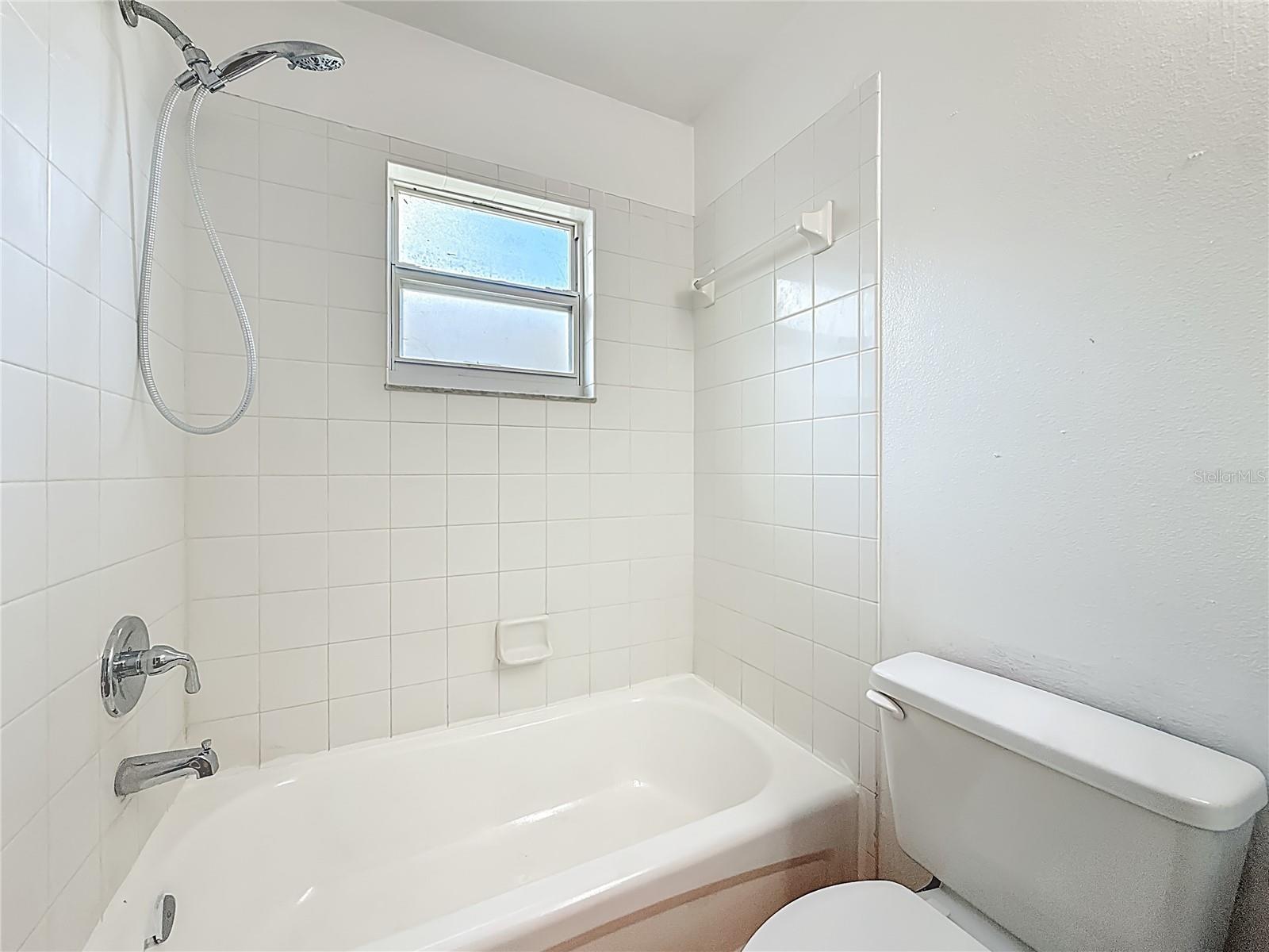 Image 37 of 61 For 1926 29th Avenue N