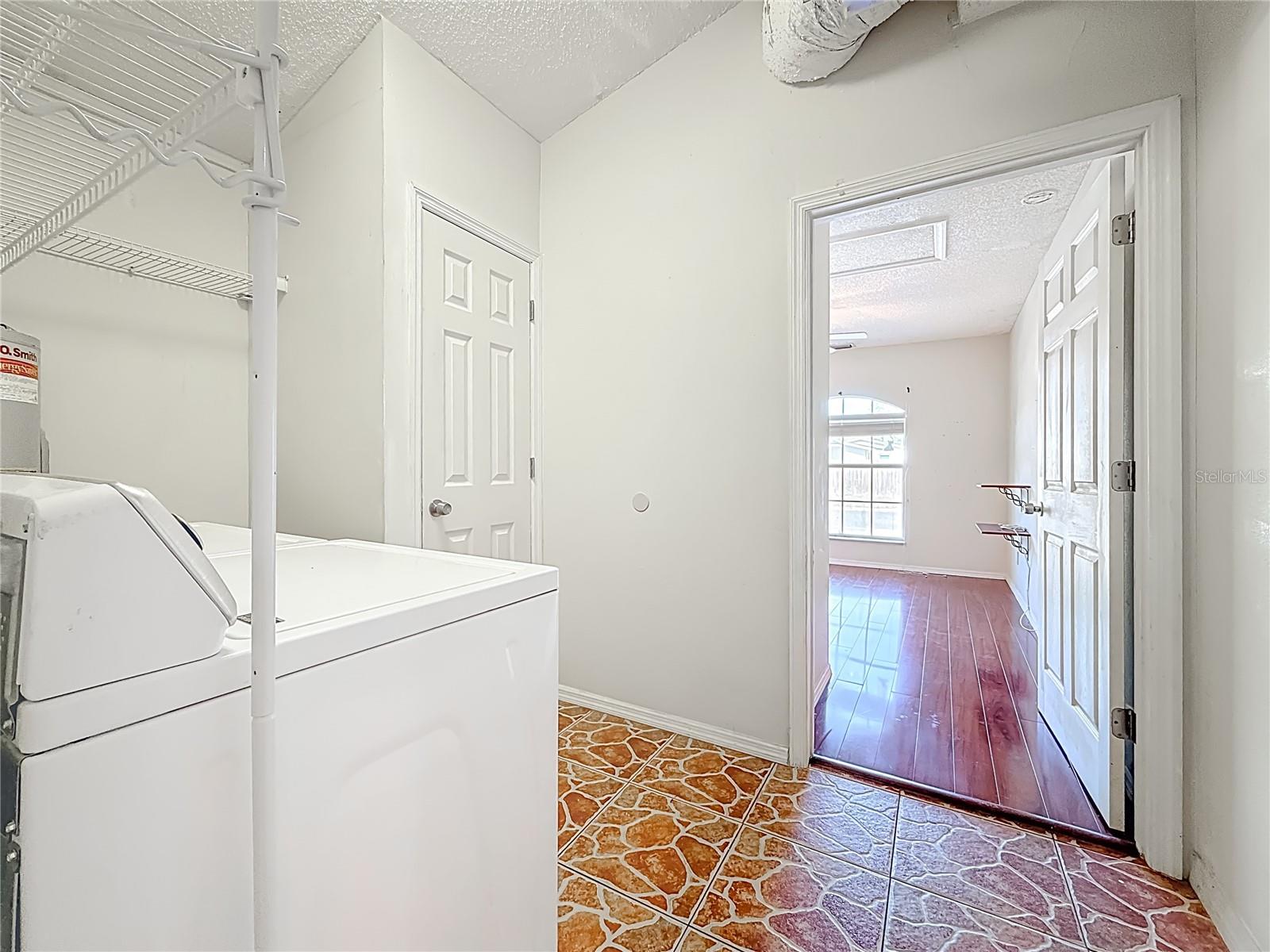 Image 38 of 61 For 1926 29th Avenue N