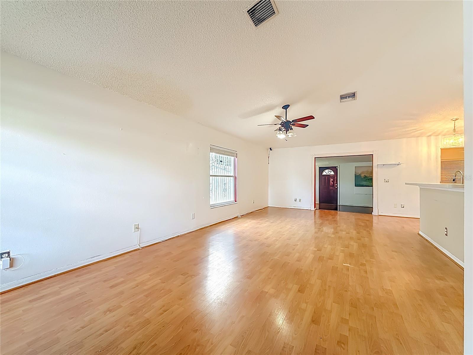 Image 5 of 61 For 1926 29th Avenue N