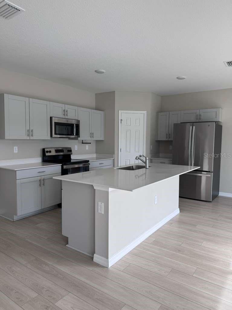 Image 11 of 39 For 34086 Scarlet Sage Court