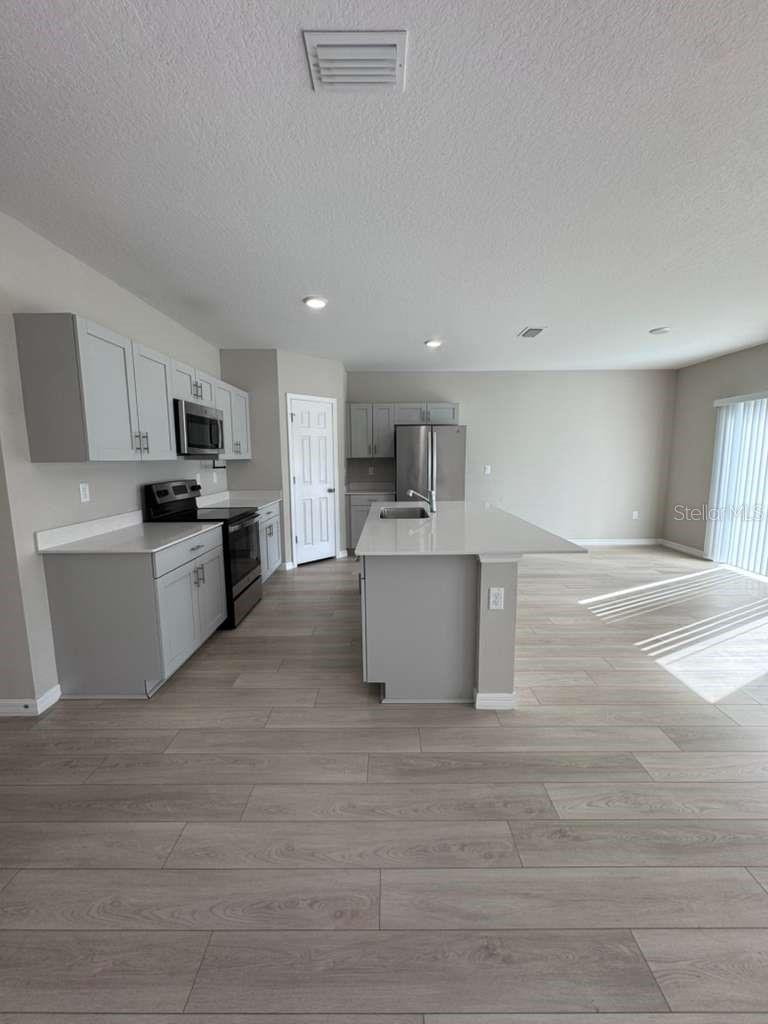 Image 14 of 39 For 34086 Scarlet Sage Court