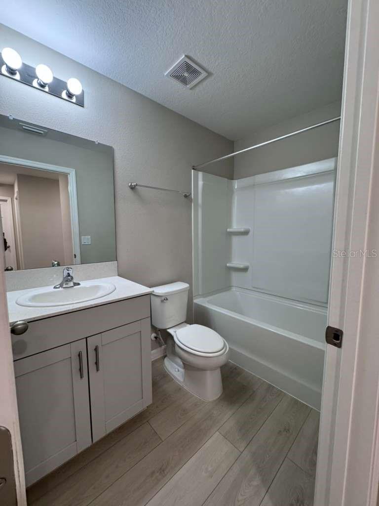 Image 32 of 39 For 34086 Scarlet Sage Court