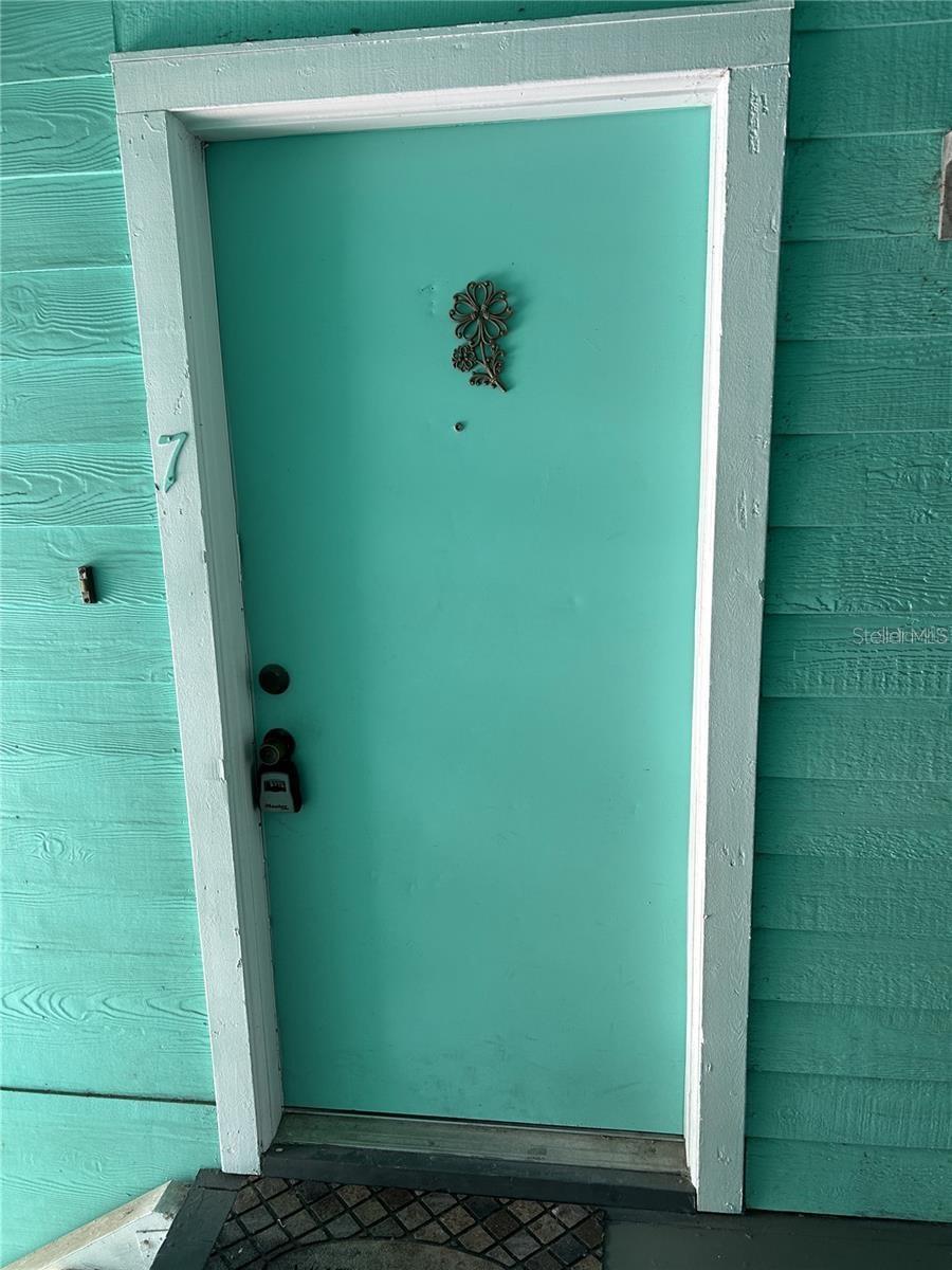 Image 2 of 45 For 3002 Cleveland Street B7