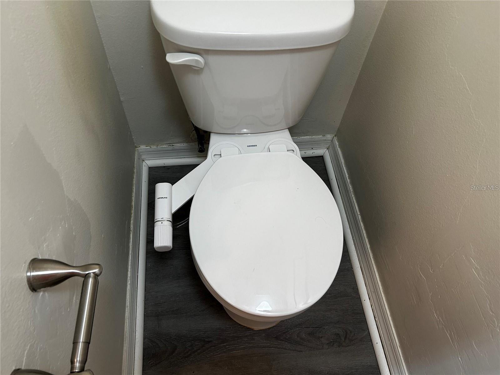 Image 35 of 45 For 3002 Cleveland Street B7