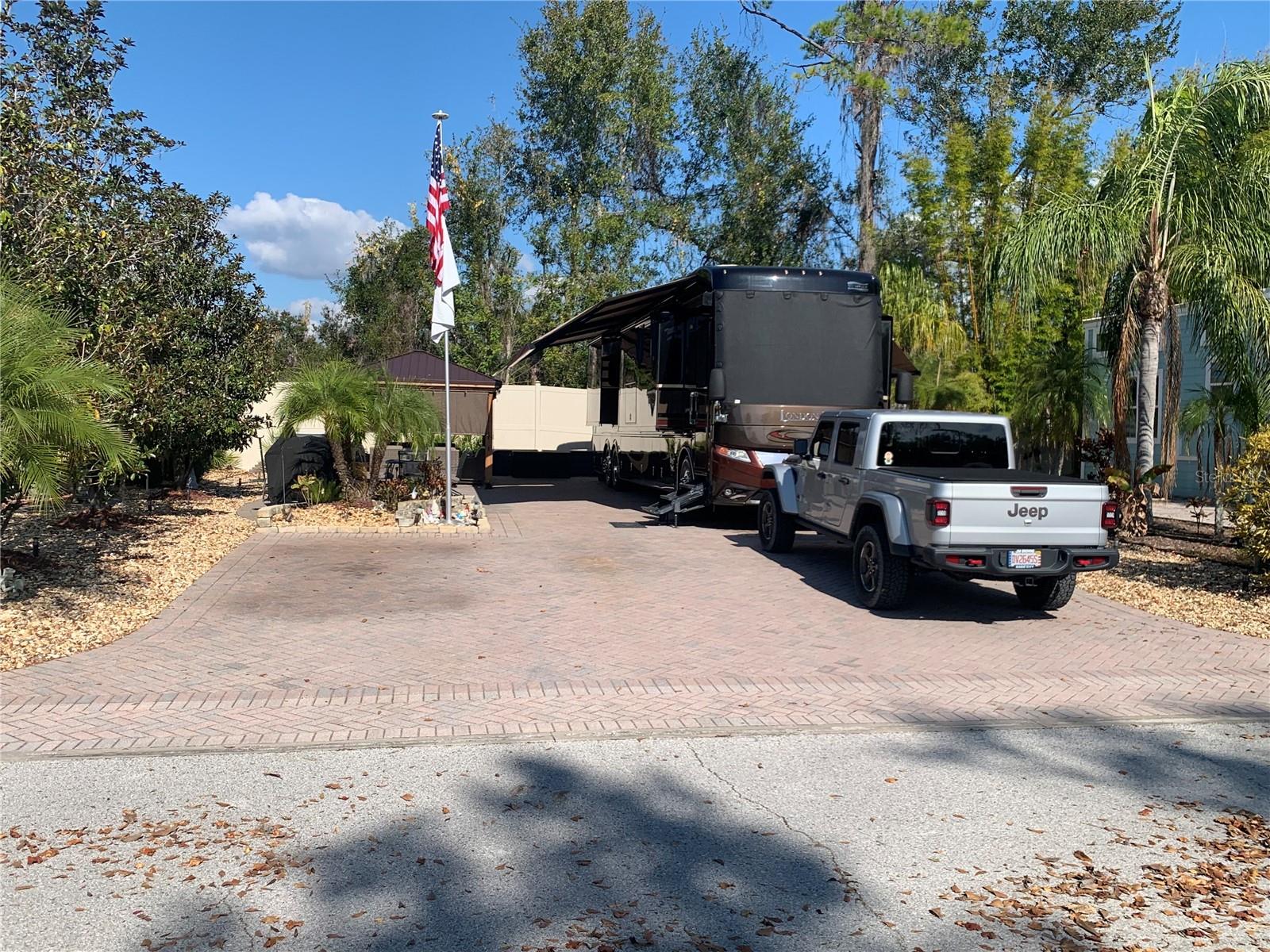 Image 2 of 18 For 6849 Amanda Vista Circle