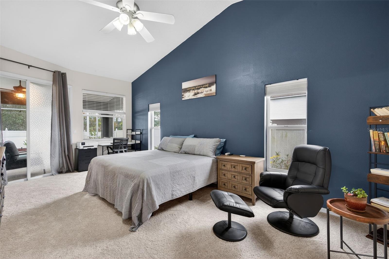 Listing photo id 22 for 4156 Candler Avenue