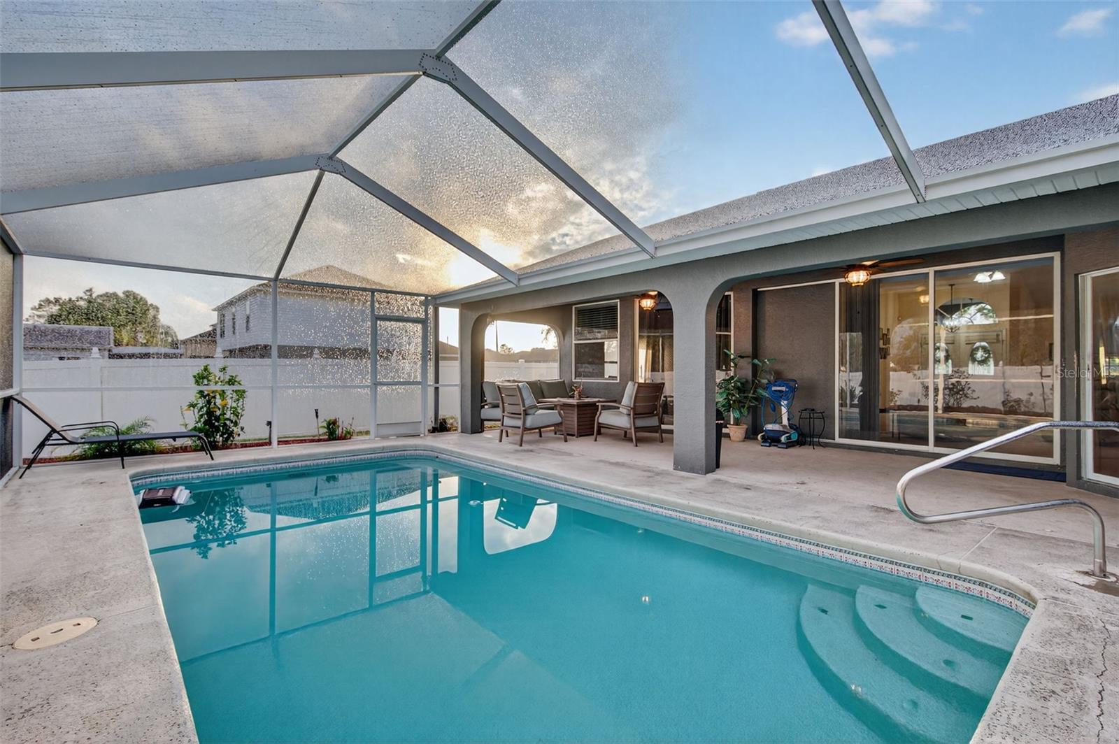 Listing photo id 42 for 4156 Candler Avenue